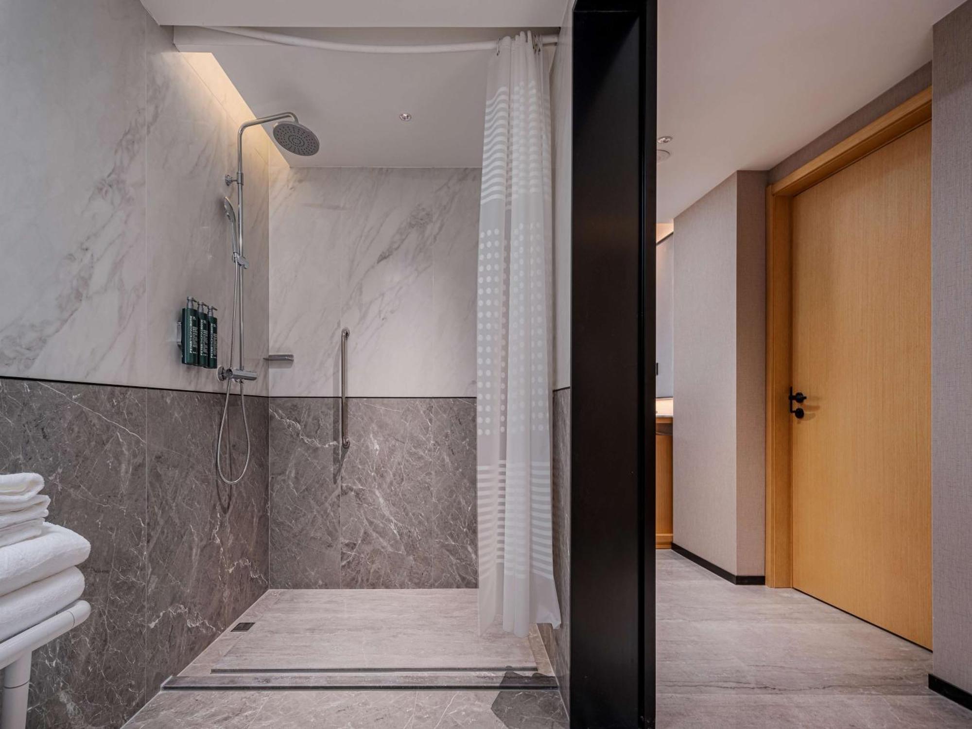Hilton Garden Inn Beijing Temple Of Heaven East Gate Station Экстерьер фото