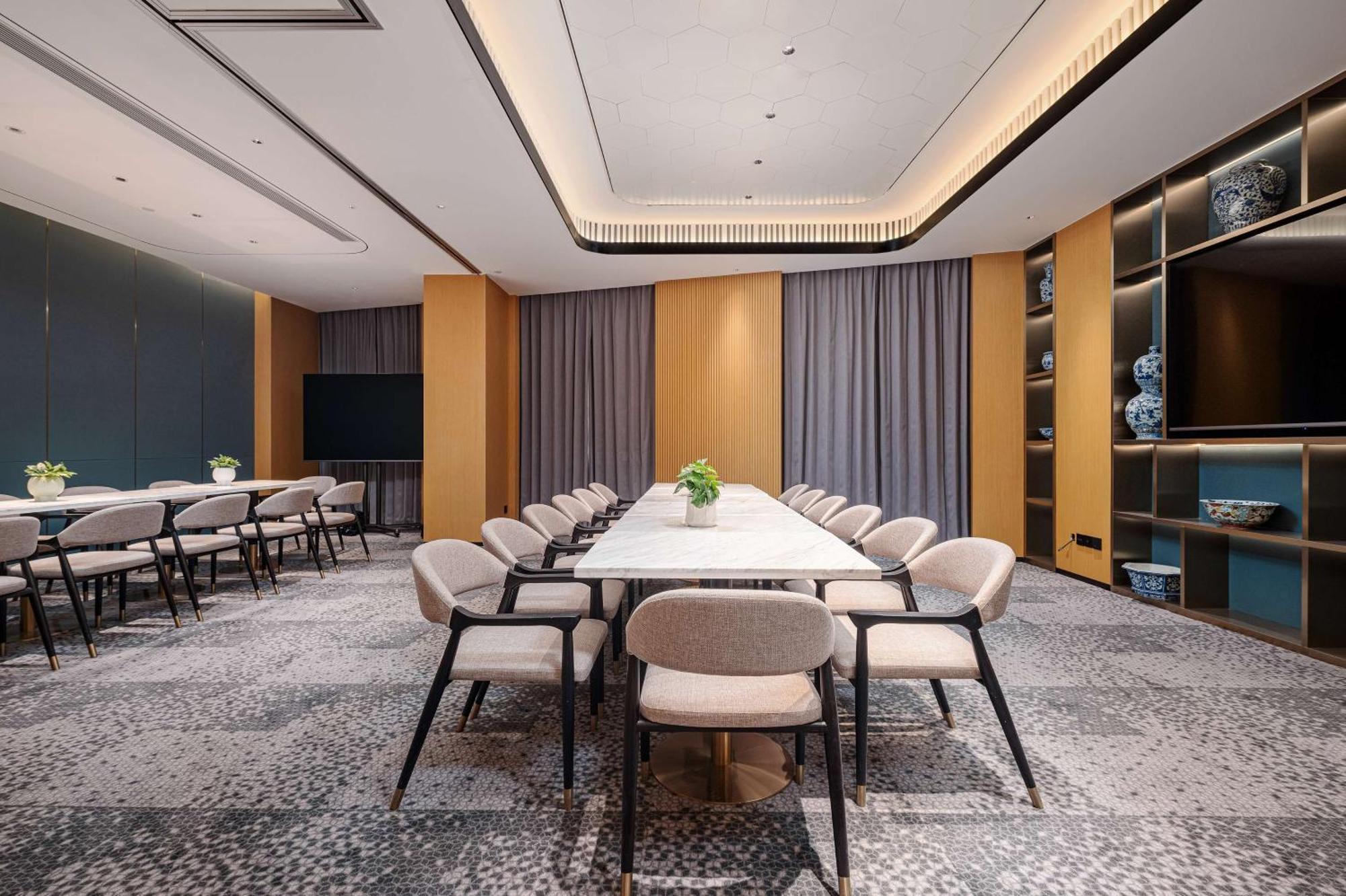 Hilton Garden Inn Beijing Temple Of Heaven East Gate Station Экстерьер фото