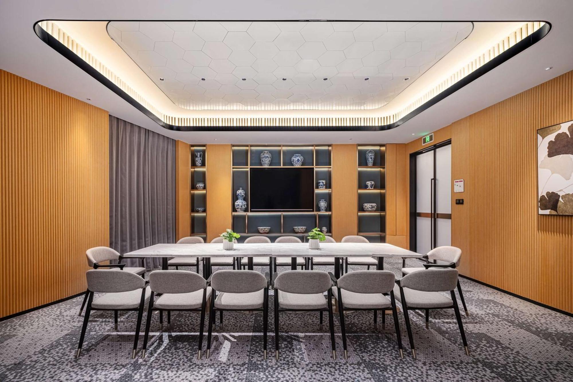 Hilton Garden Inn Beijing Temple Of Heaven East Gate Station Экстерьер фото